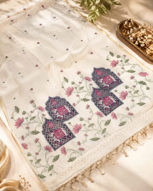 223 MUNGA COTTON - HALF WHITE