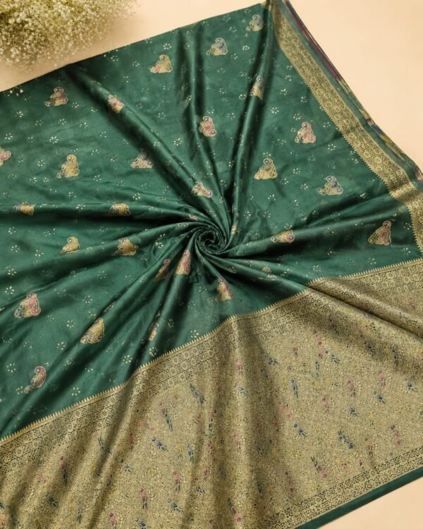 BANARAS SATIN  - GREEN